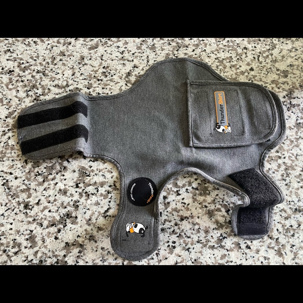 ThunderShirt for Dogs - like new!